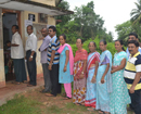Udupi/M’Belle: People line up at polling booths as first phase of Panchayat elections is in pr